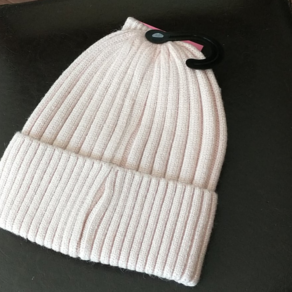 Betsey johnson hat and gloves set - Picture 2 of 3